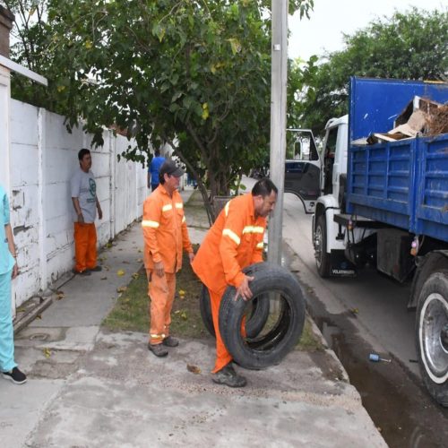 Continúa con acciones preventivas y de descacharreo