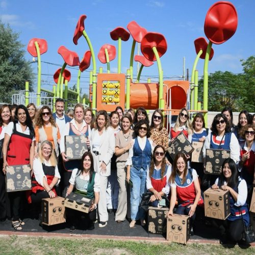 La intendente hizo entrega de robots pedagógicos para todos los jardines