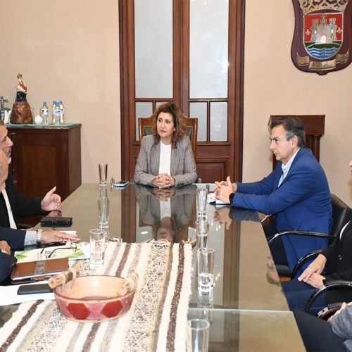 La intendente se reunió con las autoridades de la Escuela Agrícola de la UNSE