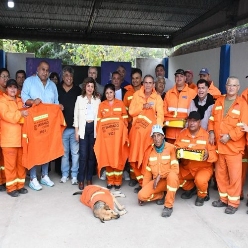 Nuevos uniformes para el personal de recolección y limpieza