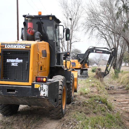 Mantenimiento del desagüe pluvial del barrio Autonomía