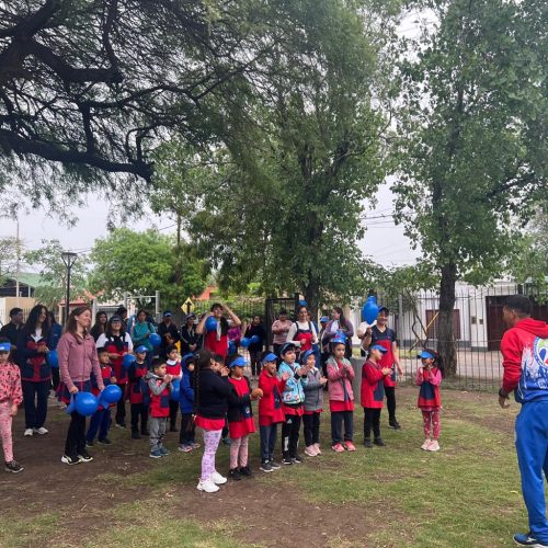 Caminata Saludable en el barrio Tradición para estimular la conciencia corporal