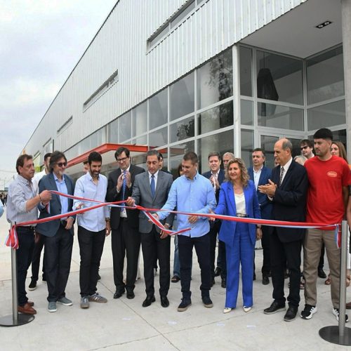 Santiago amplia el óptimo mercado familiar: inauguran el Centro Comercial “Parque del Río”