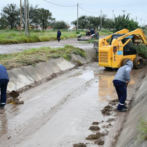 Piden cuidar el mantenimiento de desagües en cuatro barrios