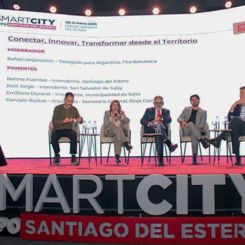 La Ing. Fuentes disertó en Smart City Santiago del Estero