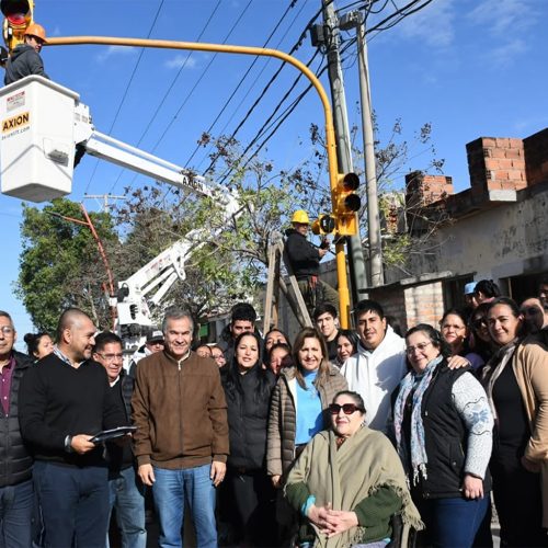 65 nuevos semáforos en esquinas en la capital santiagueña