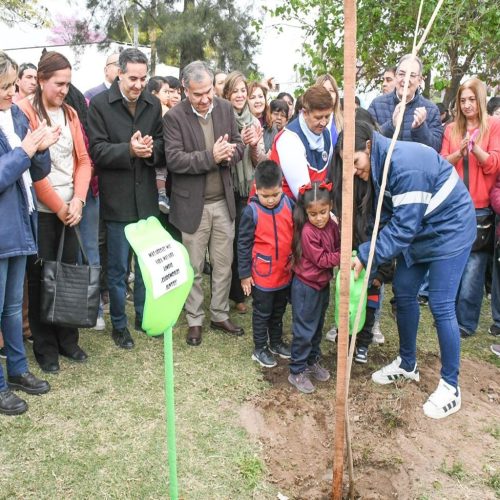 Más árboles en Santiago | Jornada de concientización en el barrio Borges
