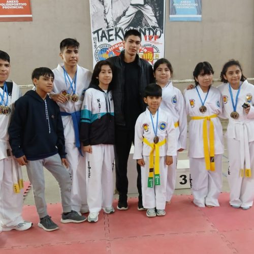 Talentos deportivos de Colonia El Simbolar continúan cosechando logros provinciales