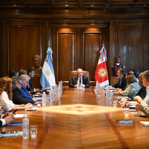 Elías Suárez encabezó una reunión de trabajo con diferentes áreas de gobierno